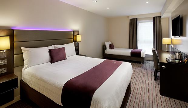 Premier Inn Premier Inn Saffron Walden Exterior photo